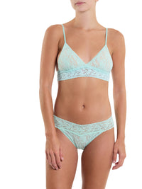 Signature Lace V-Kini Pistachio