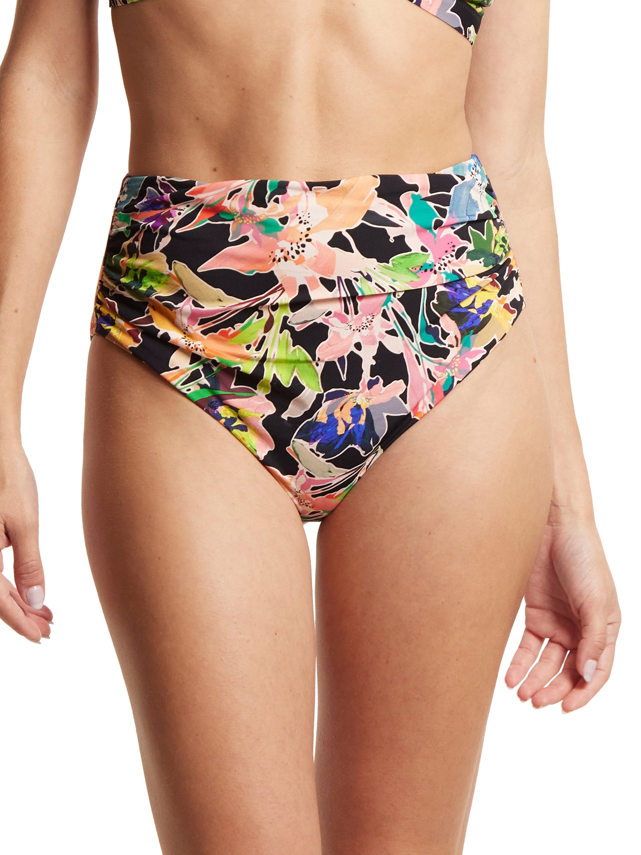 From Coverage to Freedom: How Different Bikini Bottoms Provide Comfort for  Every Body