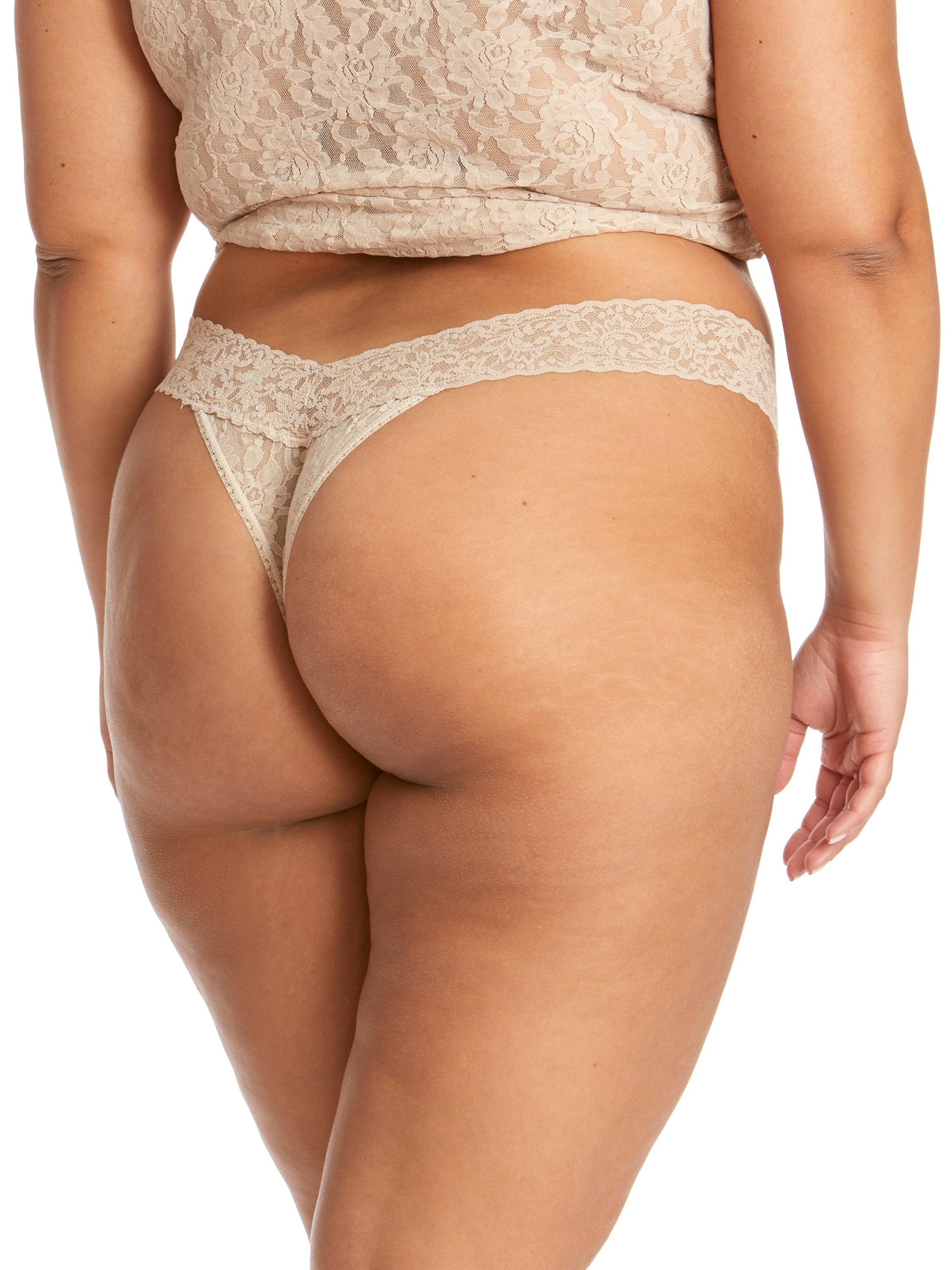 Chic Plus-Size Thong Lace Panties for All-Day Comfort