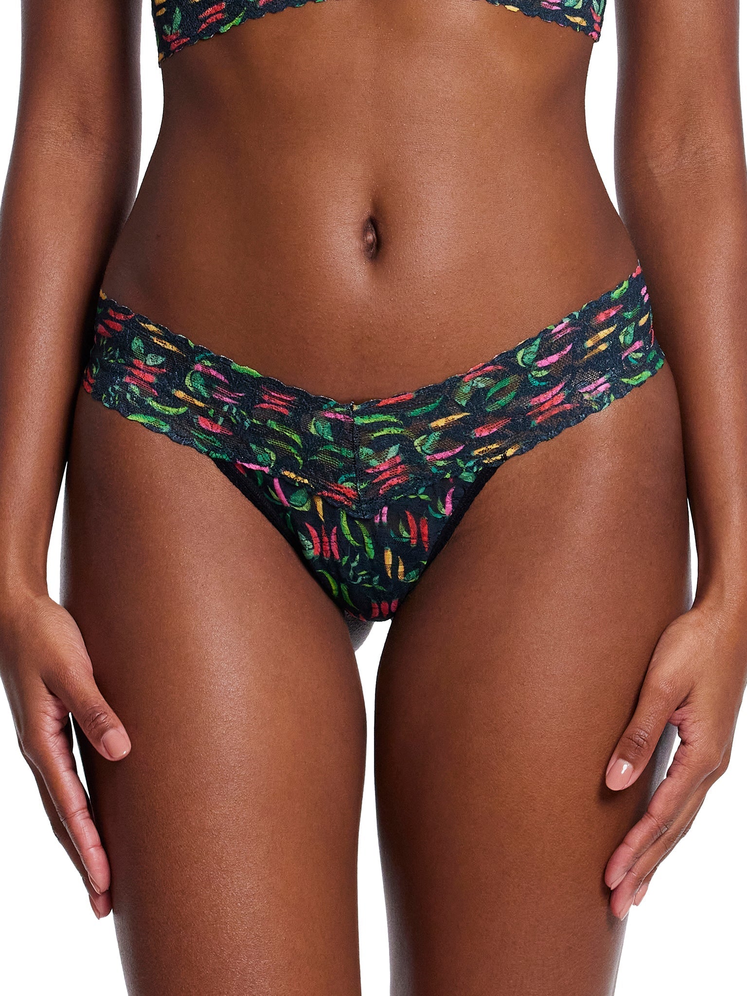 Printed Signature Lace Low Rise Thong Extra Spice Sale